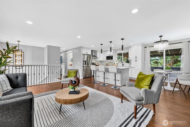 23119 80th Place W, Edmonds, WA 98026