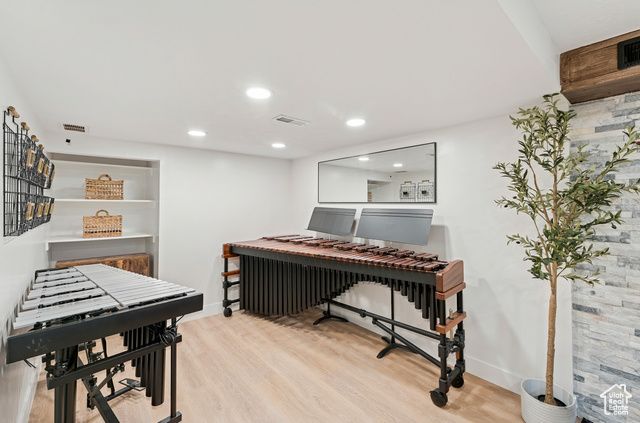 6877 PINEVIEW CIR, Salt Lake City, UT 84121