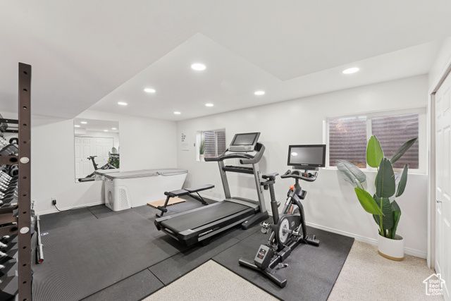 6877 PINEVIEW CIR, Salt Lake City, UT 84121