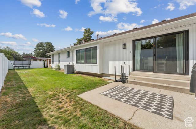 6877 PINEVIEW CIR, Salt Lake City, UT 84121