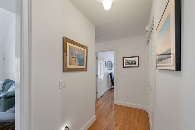 11 Vineyard Drive, Stratham, NH 03885