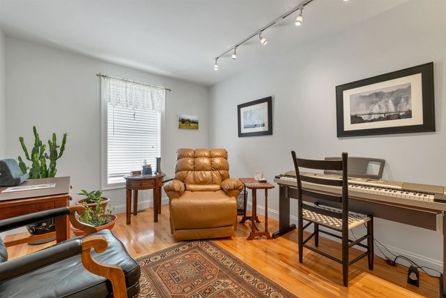 11 Vineyard Drive, Stratham, NH 03885