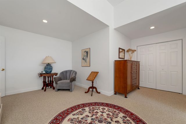 11 Vineyard Drive, Stratham, NH 03885