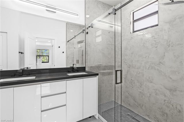 718 Bennington DR, Lehigh Acres, FL 33974