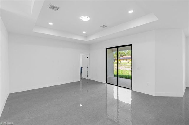 718 Bennington DR, Lehigh Acres, FL 33974