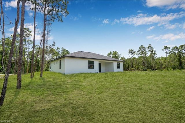 718 Bennington DR, Lehigh Acres, FL 33974