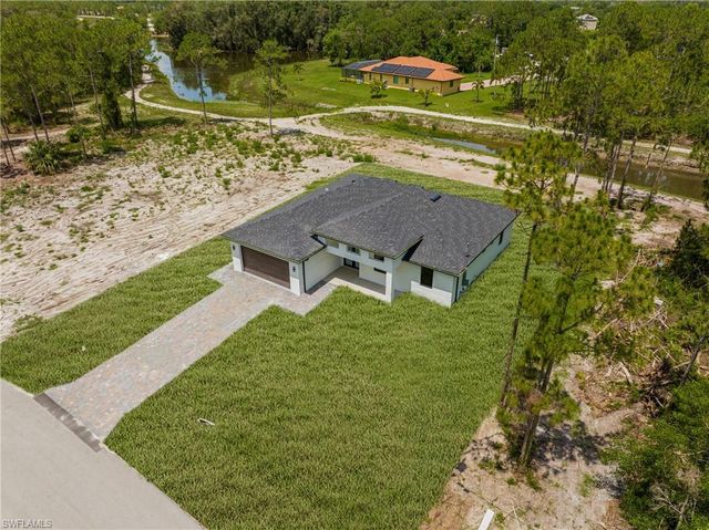 718 Bennington DR, Lehigh Acres, FL 33974