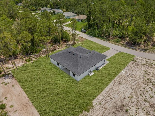 718 Bennington DR, Lehigh Acres, FL 33974