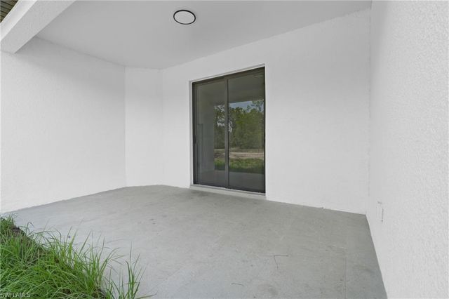 718 Bennington DR, Lehigh Acres, FL 33974