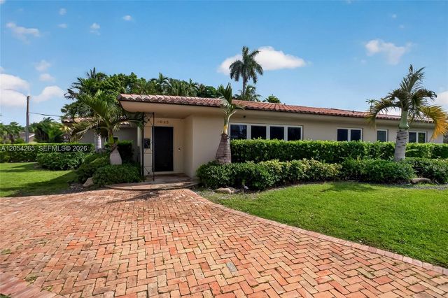 1065 NE 87th St, Miami, FL 33138