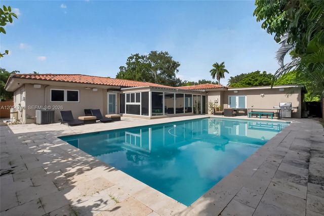 1065 NE 87th St, Miami, FL 33138