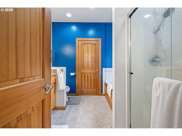 970 T St, Springfield, OR 97477