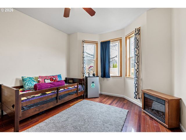 970 T St, Springfield, OR 97477