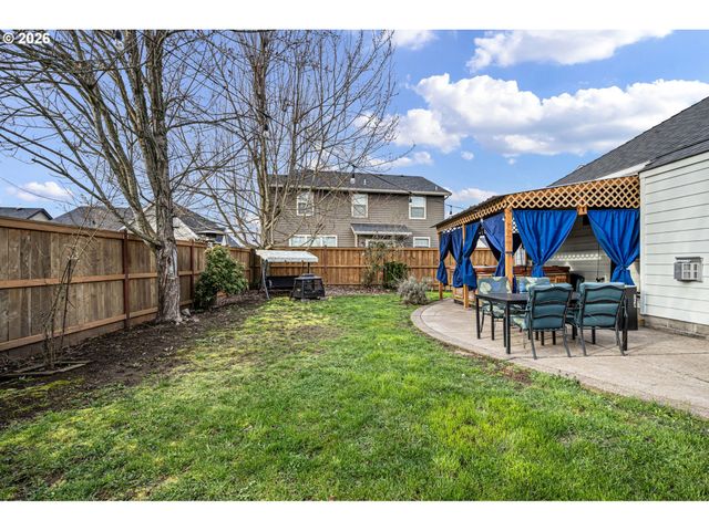 970 T St, Springfield, OR 97477