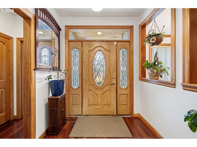 970 T St, Springfield, OR 97477