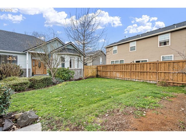 970 T St, Springfield, OR 97477