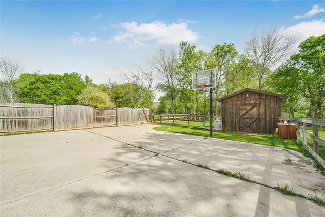 3522 Wellspring Lake Drive, Fulshear, TX 77441