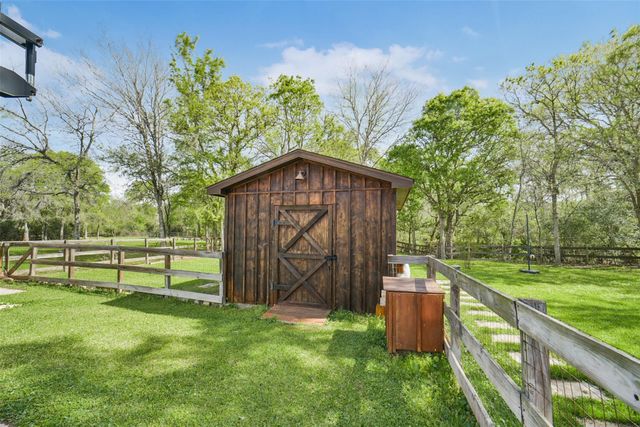 3522 Wellspring Lake Drive, Fulshear, TX 77441