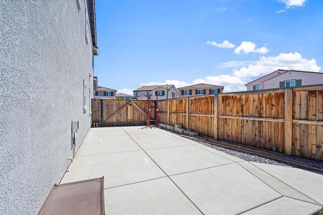 7040 Star Trail Way, Roseville, CA 95747
