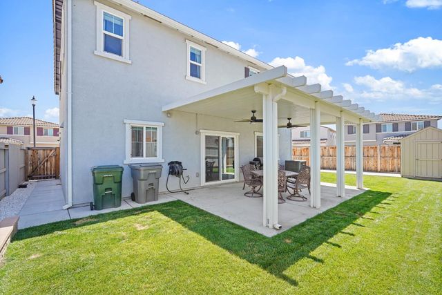 7040 Star Trail Way, Roseville, CA 95747