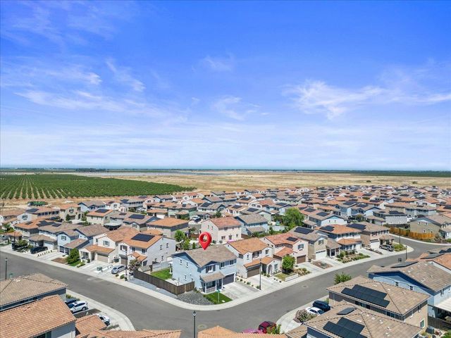7040 Star Trail Way, Roseville, CA 95747