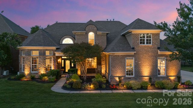 11729 Avaly Lane, Charlotte, NC 28277
