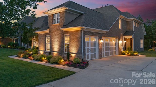 11729 Avaly Lane, Charlotte, NC 28277