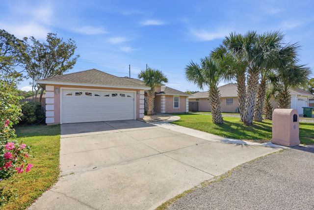 314 Lyonia Lane, Panama City Beach, FL 32408