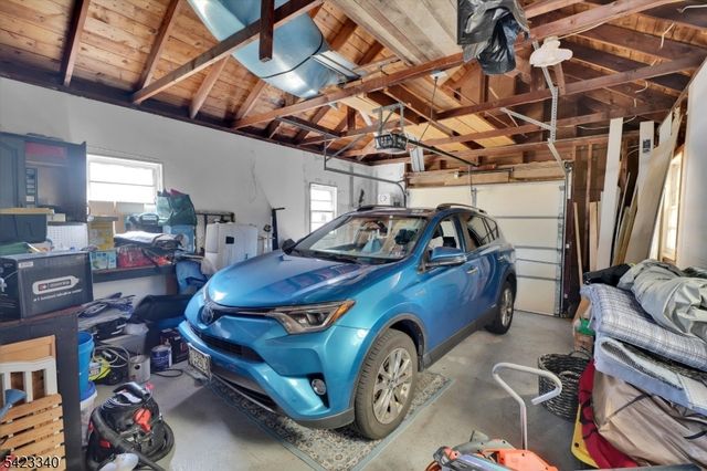 10 Hillside Ave, Milford Boro, NJ 08848