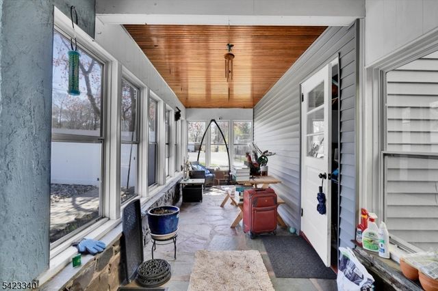 10 Hillside Ave, Milford Boro, NJ 08848