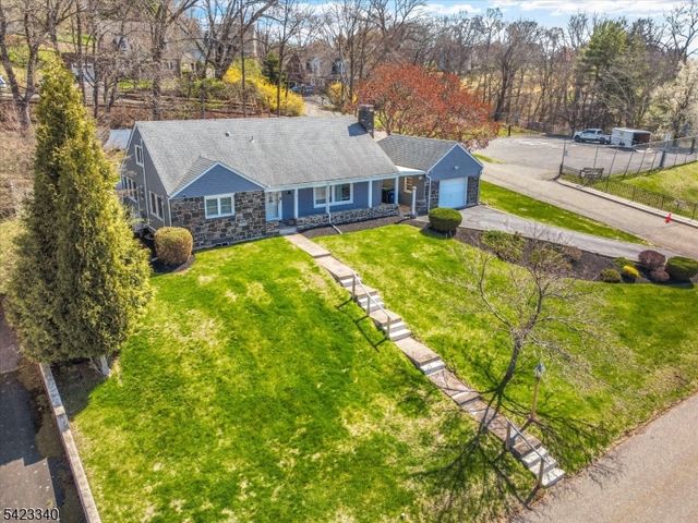 10 Hillside Ave, Milford Boro, NJ 08848
