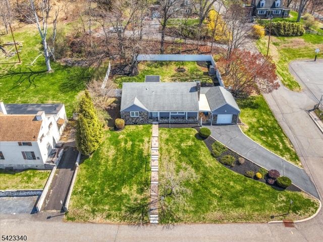 10 Hillside Ave, Milford Boro, NJ 08848