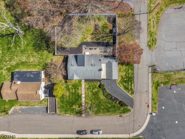 10 Hillside Ave, Milford Boro, NJ 08848