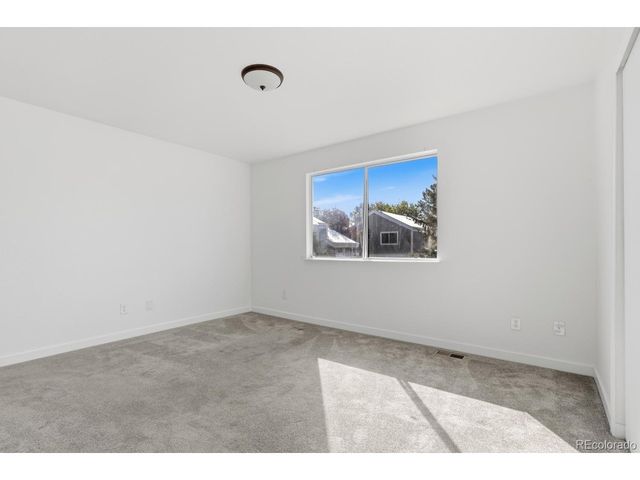 20 S Nome St B, Aurora, CO 80012