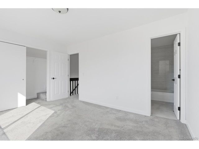 20 S Nome St B, Aurora, CO 80012