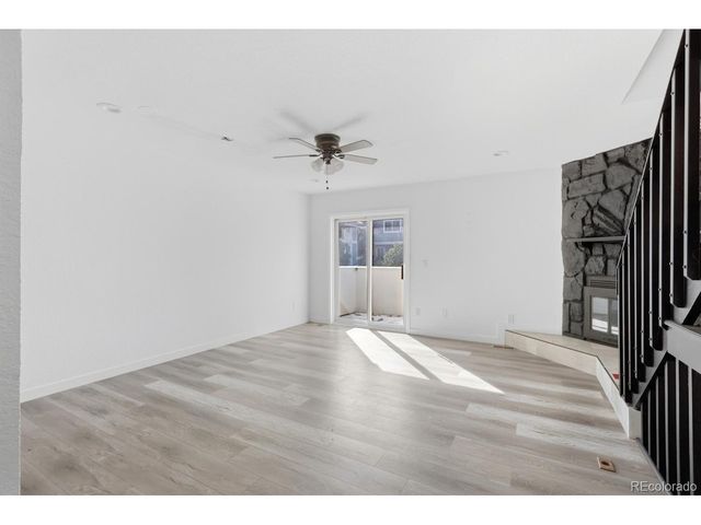 20 S Nome St B, Aurora, CO 80012