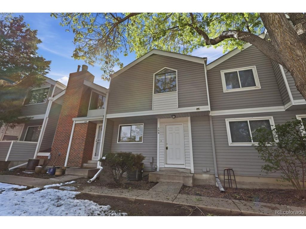 20 S Nome St B, Aurora, CO 80012