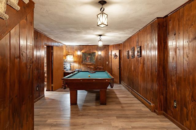 14 Huntingdon Rd, Lynnfield, MA 01940