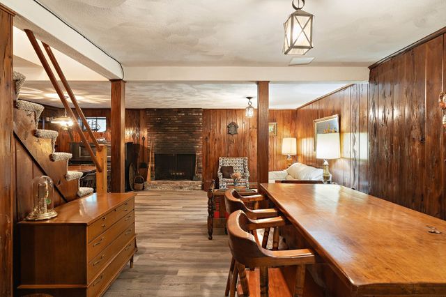 14 Huntingdon Rd, Lynnfield, MA 01940