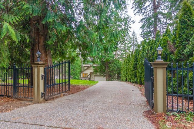 5614 E Lake Bosworth Drive, Snohomish, WA 98290