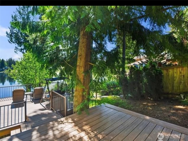5614 E Lake Bosworth Drive, Snohomish, WA 98290