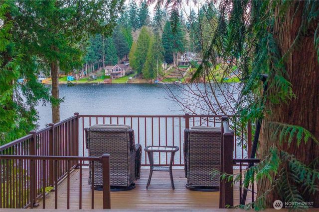 5614 E Lake Bosworth Drive, Snohomish, WA 98290