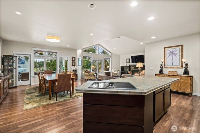 5614 E Lake Bosworth Drive, Snohomish, WA 98290