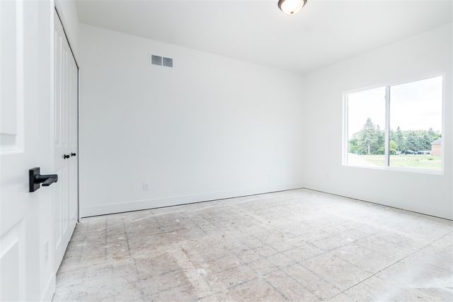 19342 Newburgh Road, Livonia, MI 48152