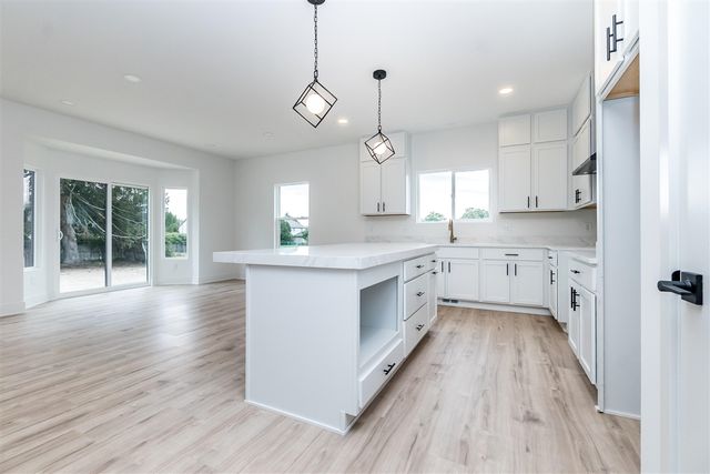 19342 Newburgh Road, Livonia, MI 48152