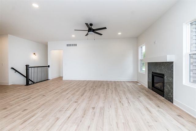 19342 Newburgh Road, Livonia, MI 48152