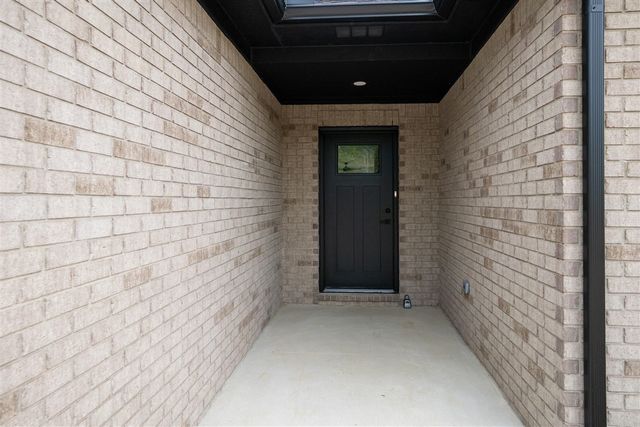 19342 Newburgh Road, Livonia, MI 48152