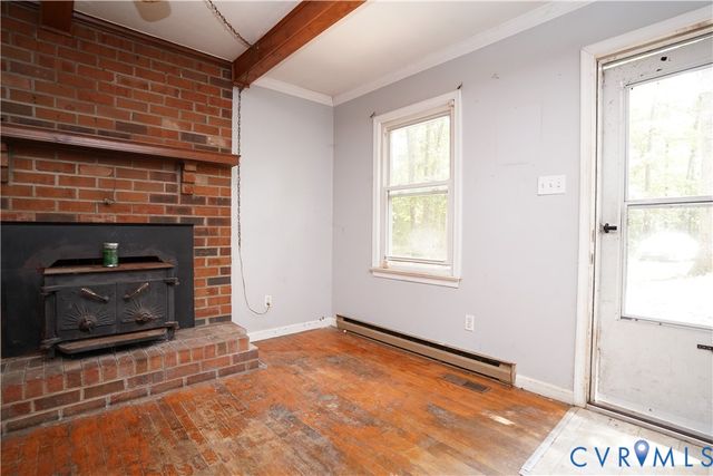 1439 Mahixon Rd, Aylett, VA 23106