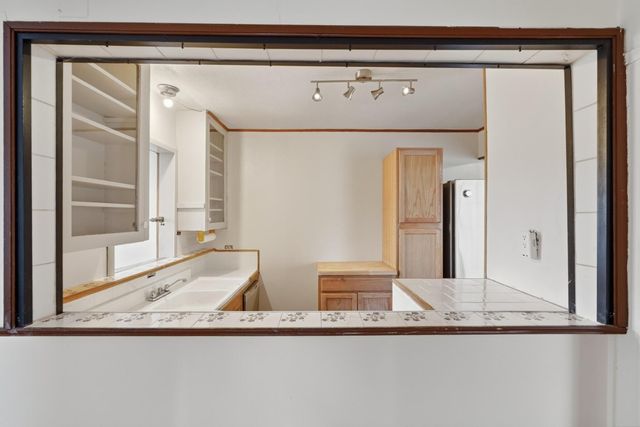 213 Harvard Drive SE, Albuquerque, NM 87106