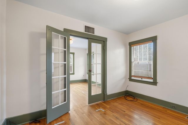 213 Harvard Drive SE, Albuquerque, NM 87106